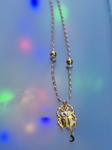 𓂀 Collier Mystique : Scarabée Sacré & Éclat d'Égypte