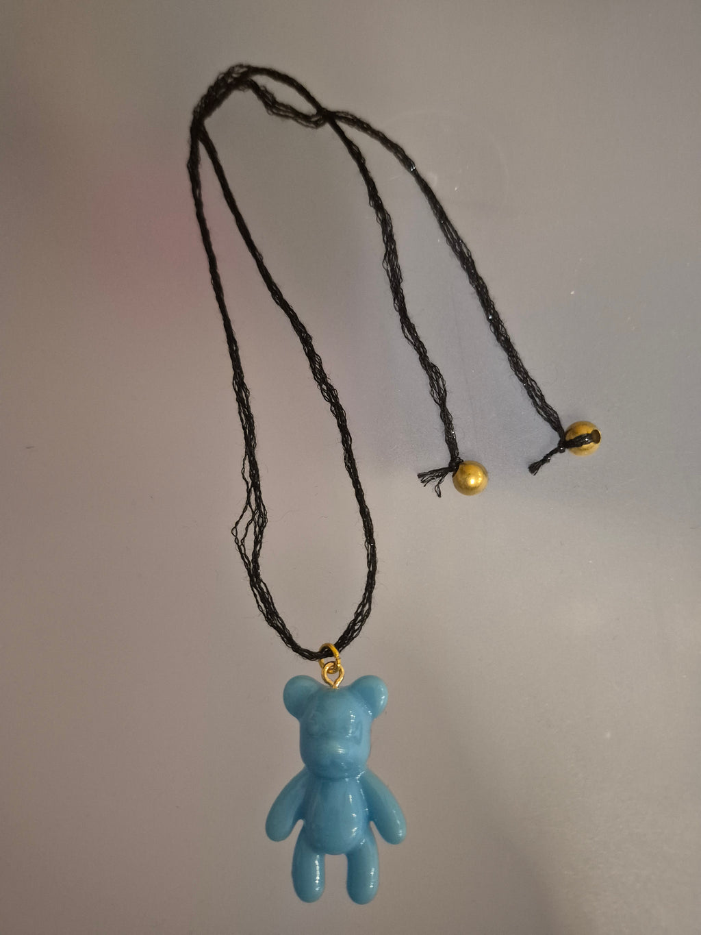 Lutin protecteur et son amulette🌿🧙‍♂️💙