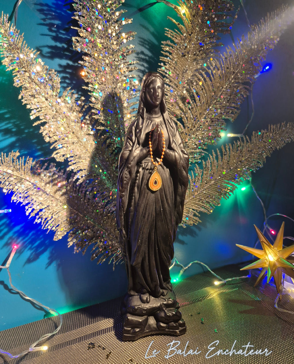 Notre Dame Noire (paillettes or)