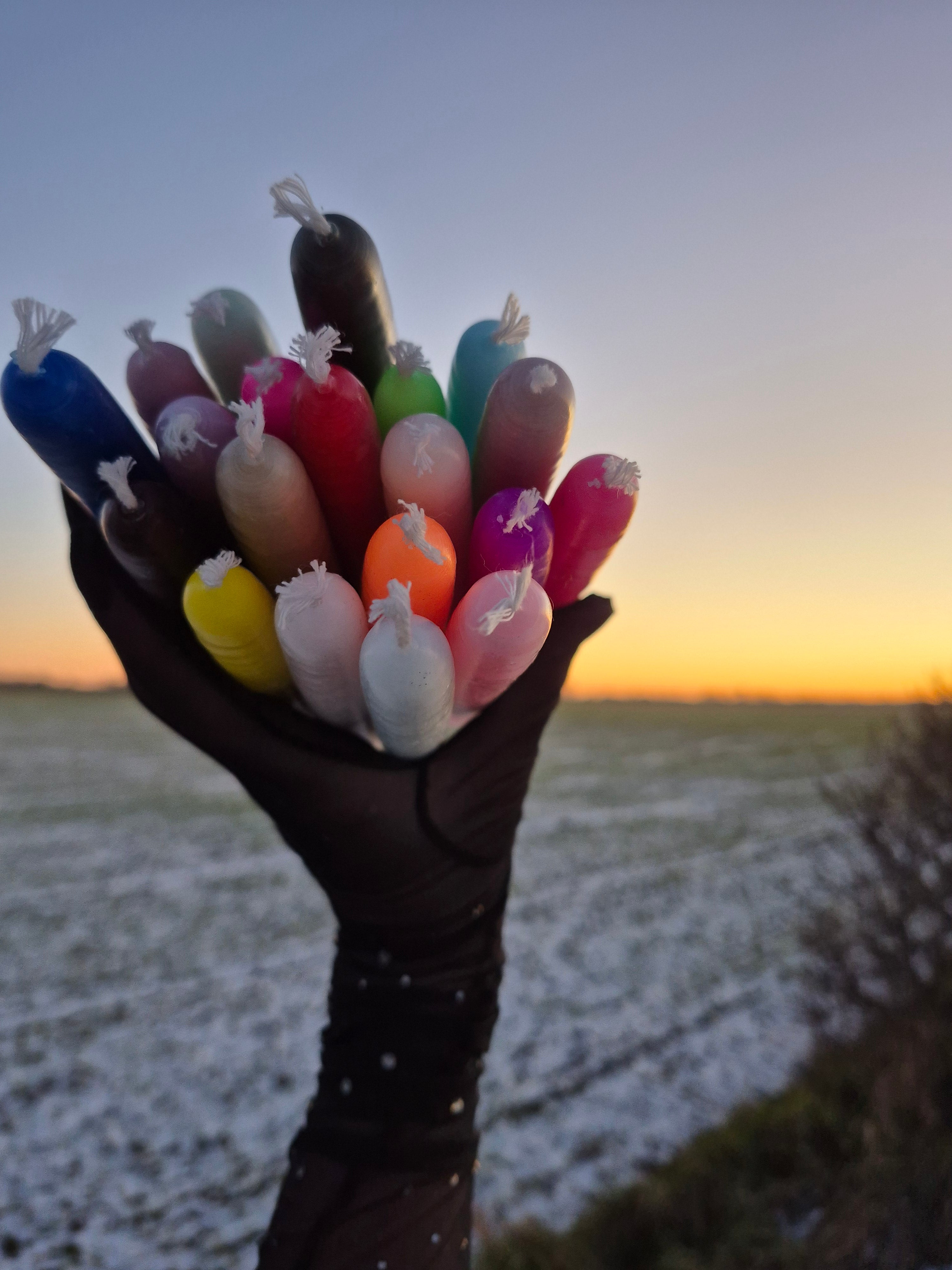 Bougie - hauteur 20 cm ( violet profond, gris souris, bleu maya ou rose dragée)