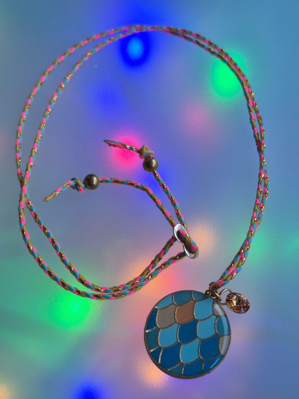 ✨ Collier "Arlequin" – Éclat Turquoise & Swarovski